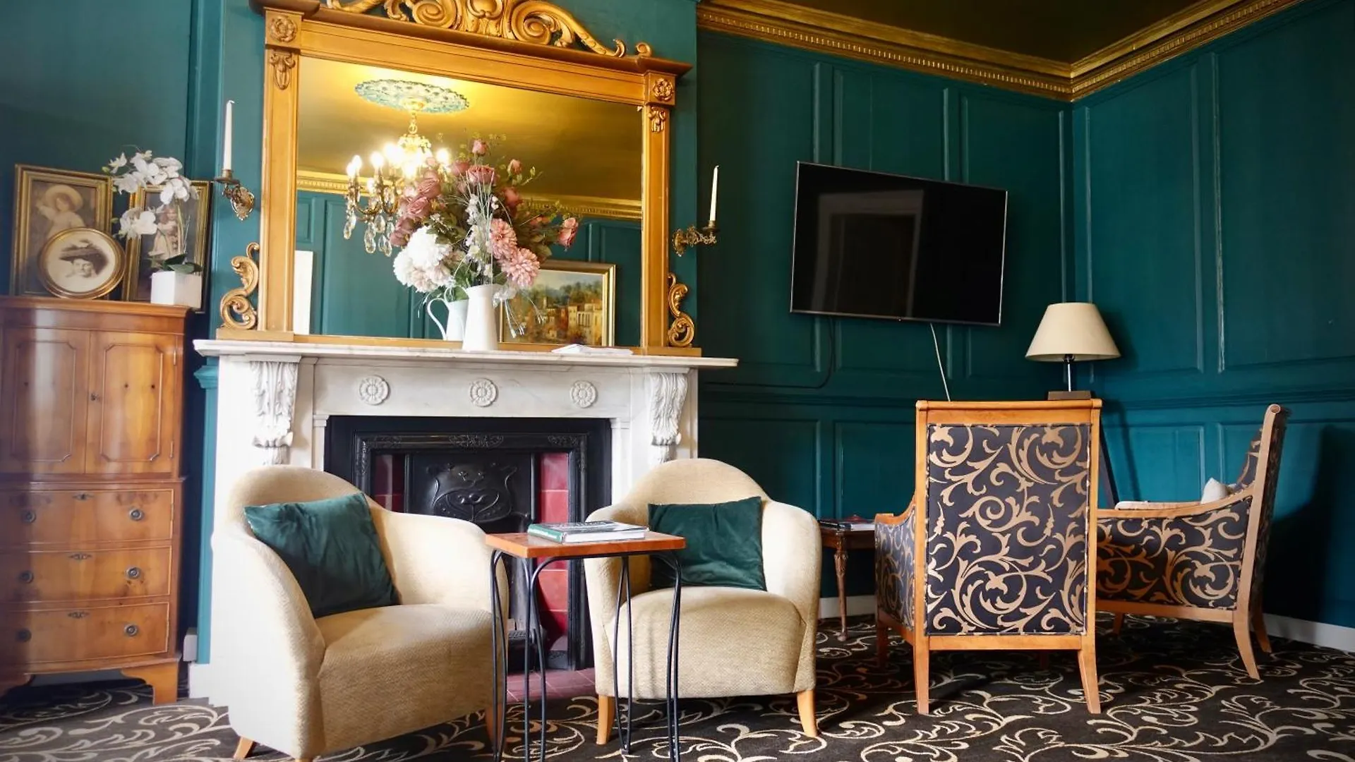 Staying in Lincolnshire: 11 Family-Friendly Hotels Compared