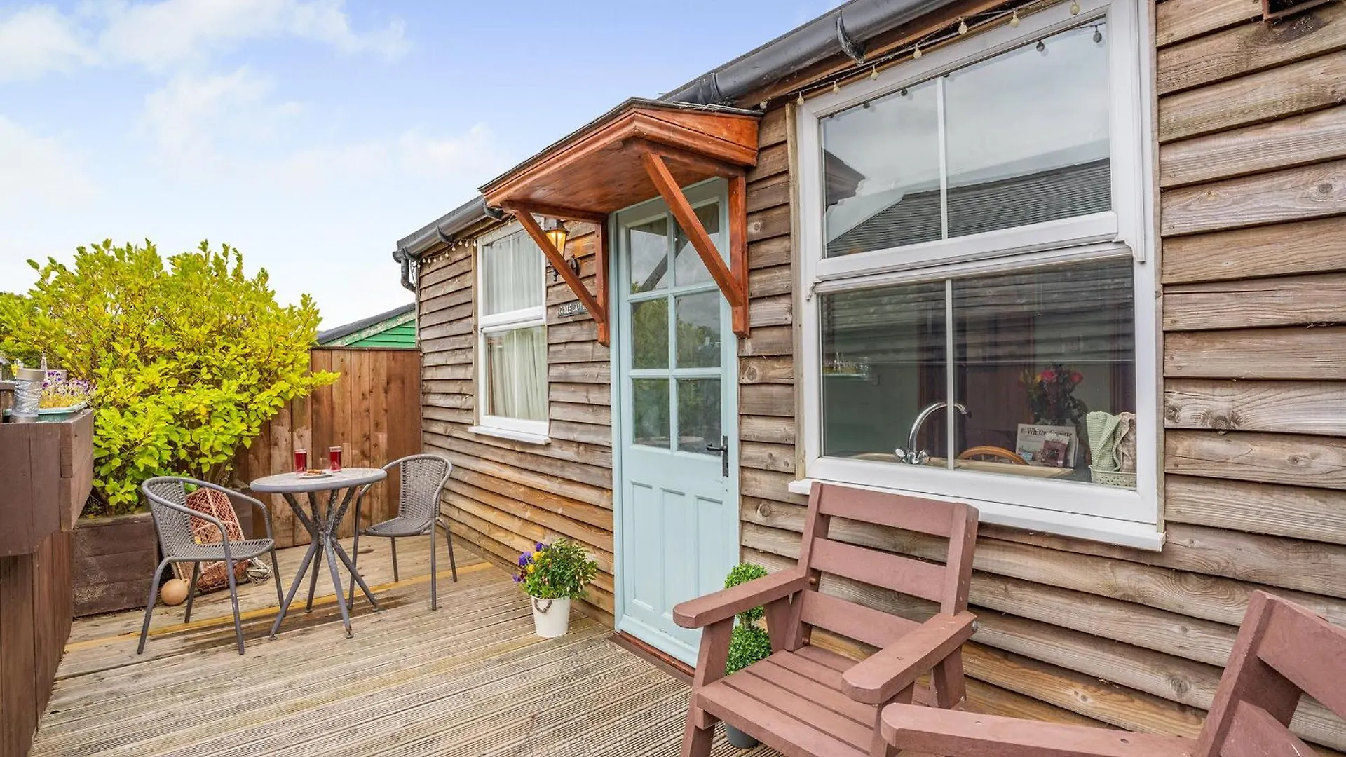 Where to Stay Near Runswick Bay: 5 Best Villa Hotels