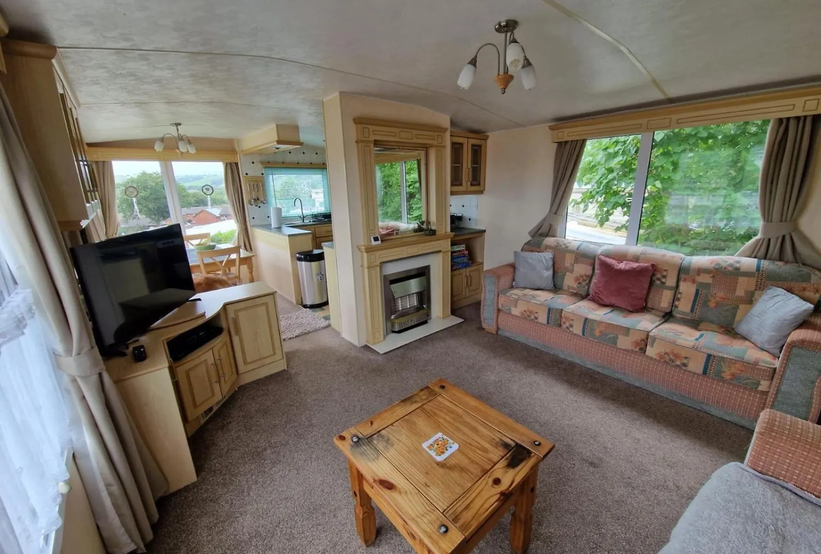 Staying in Mid Wales: 7 Budget Hotels Compared & Ranked