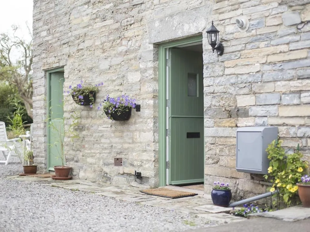 4 Top-Rated Extended Stay Hotels In Somerset
